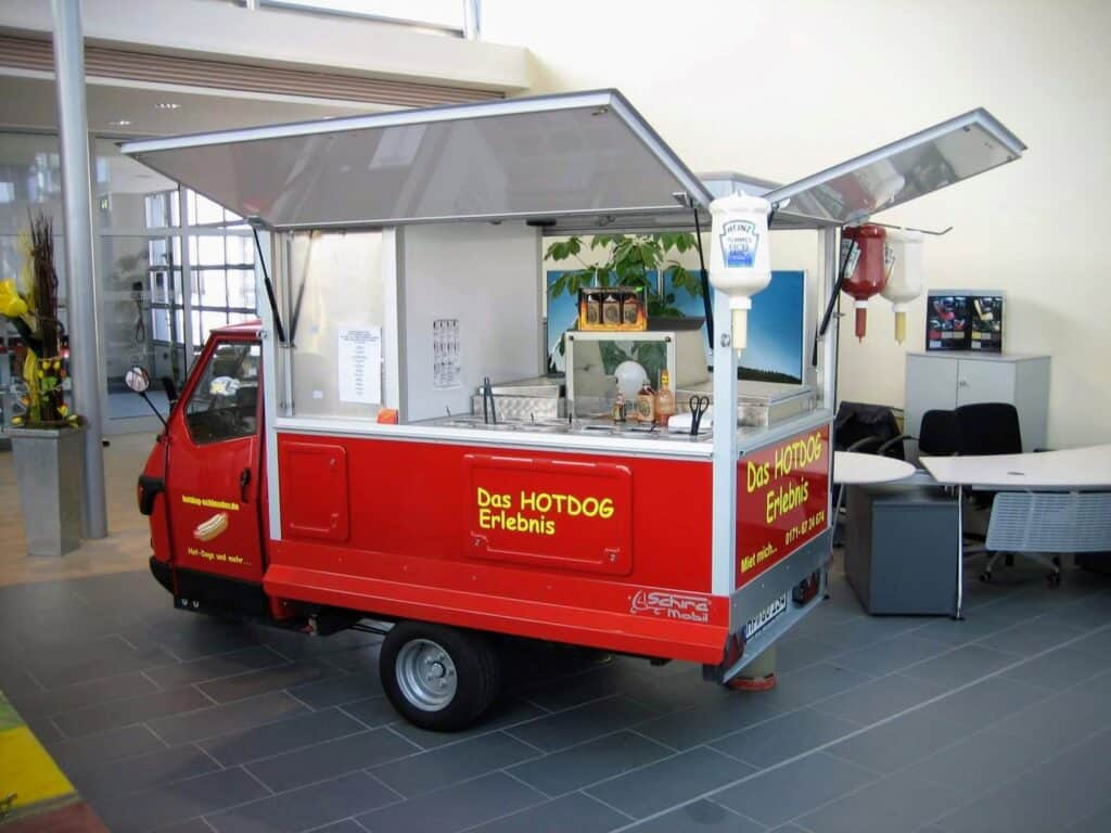 event foodtruck hotdog pulled pork indoor