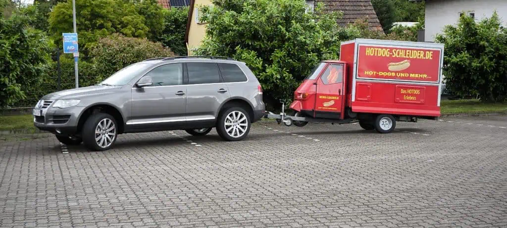 foodtruck hotdog schleuder anhaenger Heppenheim