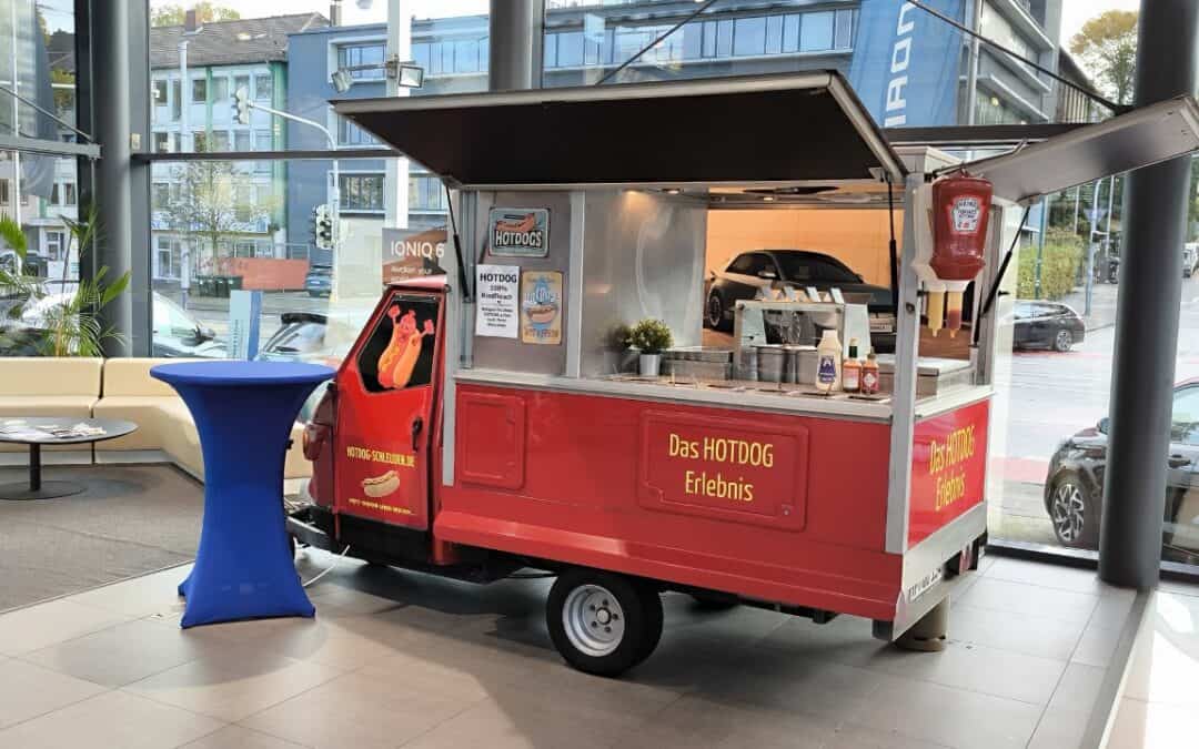 Elektro trifft Extra-Würzig – die Hotdog-Schleuder bei Hyundai Prinzert