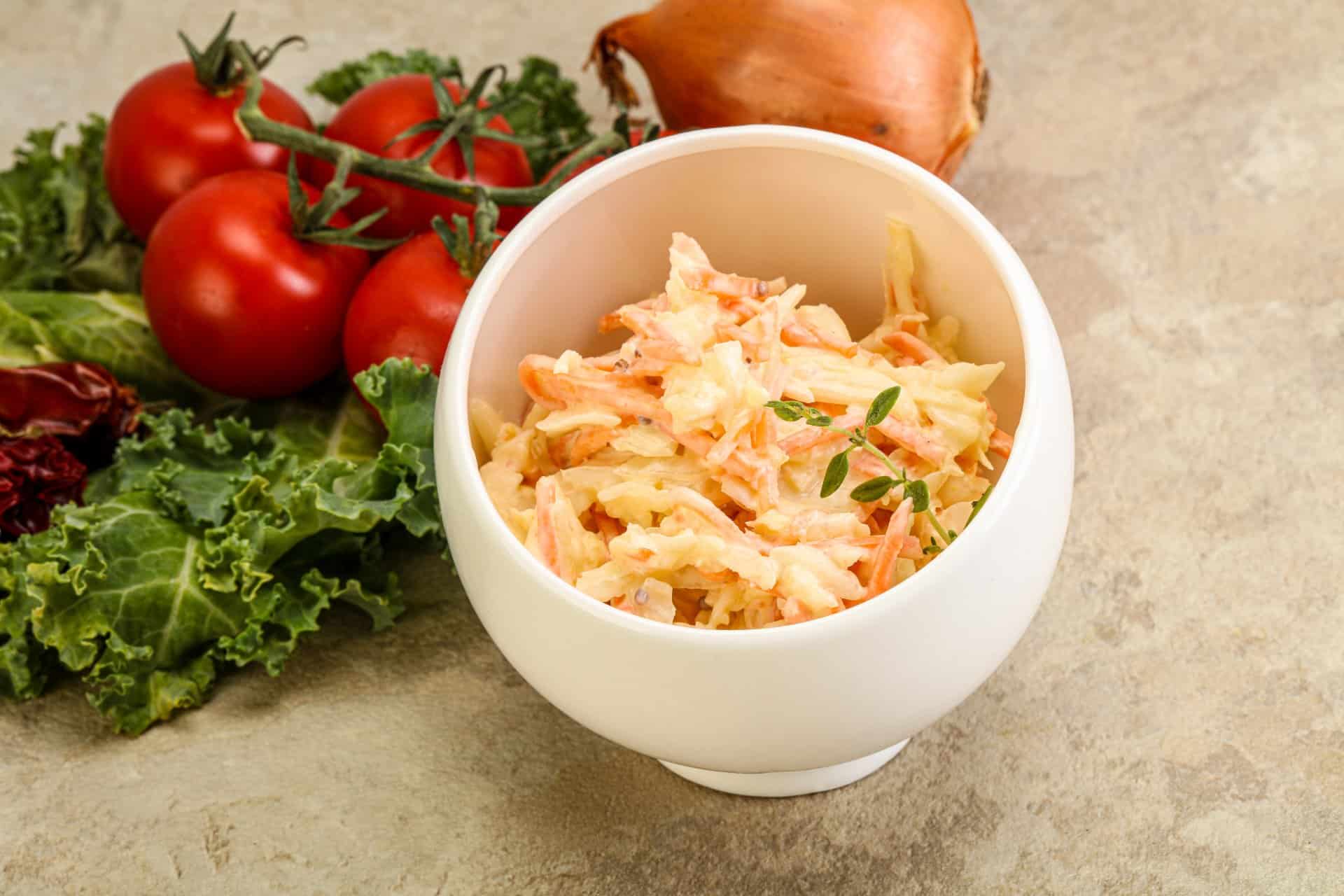 Coleslaw als Beilage zum Pulled Pork Catering
