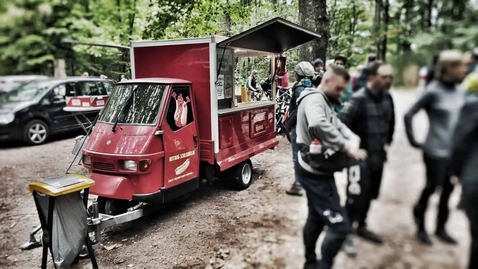 Autarkes Hotdog und Pulled Pork Catering im Pfälzer Wald